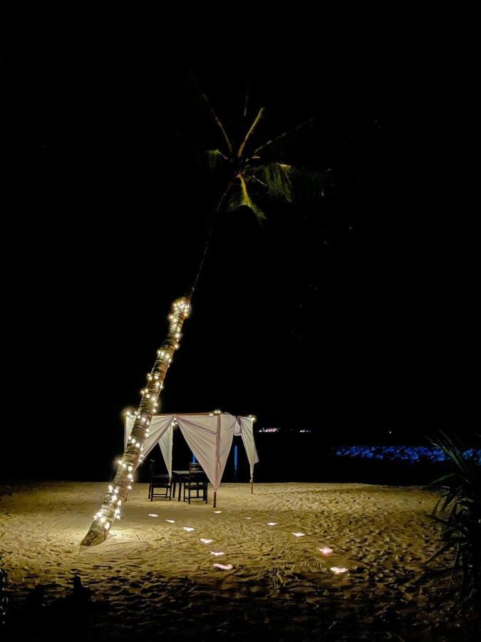 Nihaali Maldives Hotel Kudarikilu Luaran gambar