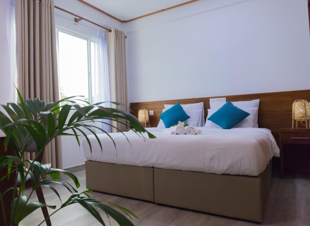 Nihaali Maldives Hotel Kudarikilu Luaran gambar