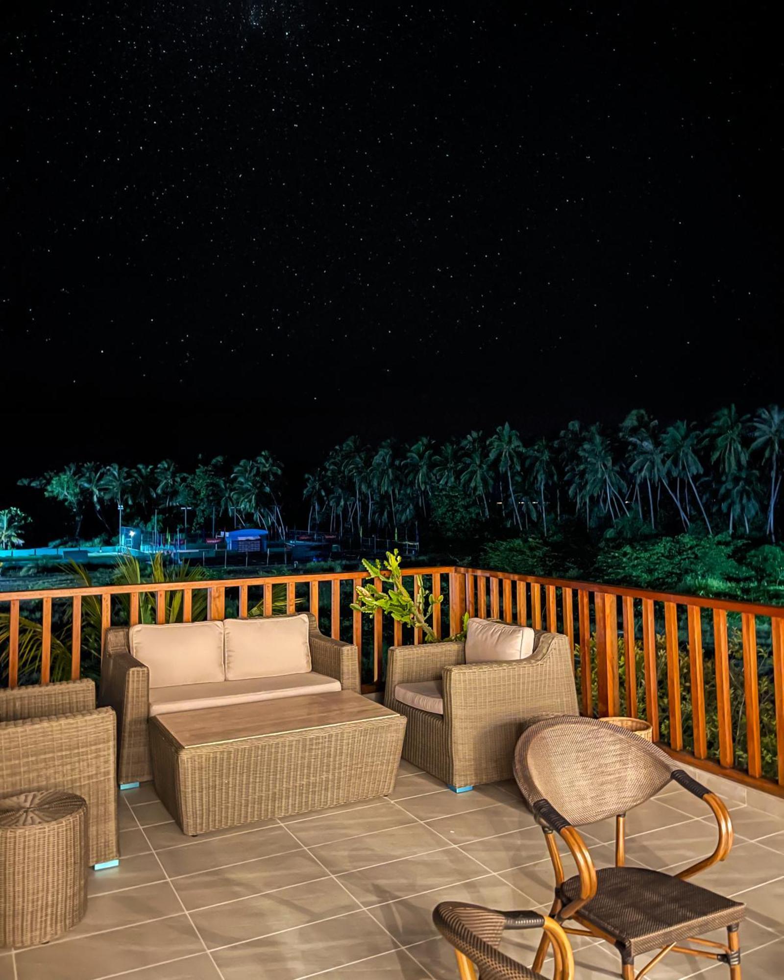 Nihaali Maldives Hotel Kudarikilu Luaran gambar